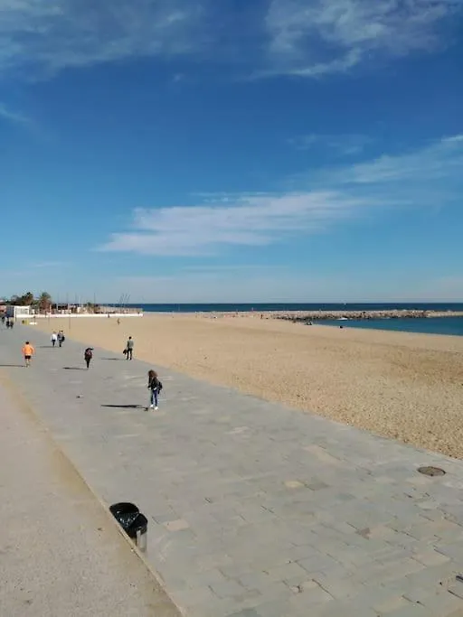 New! Amazing 2 Bedroom Apartment In Rambla Del Poblenou برشلونة