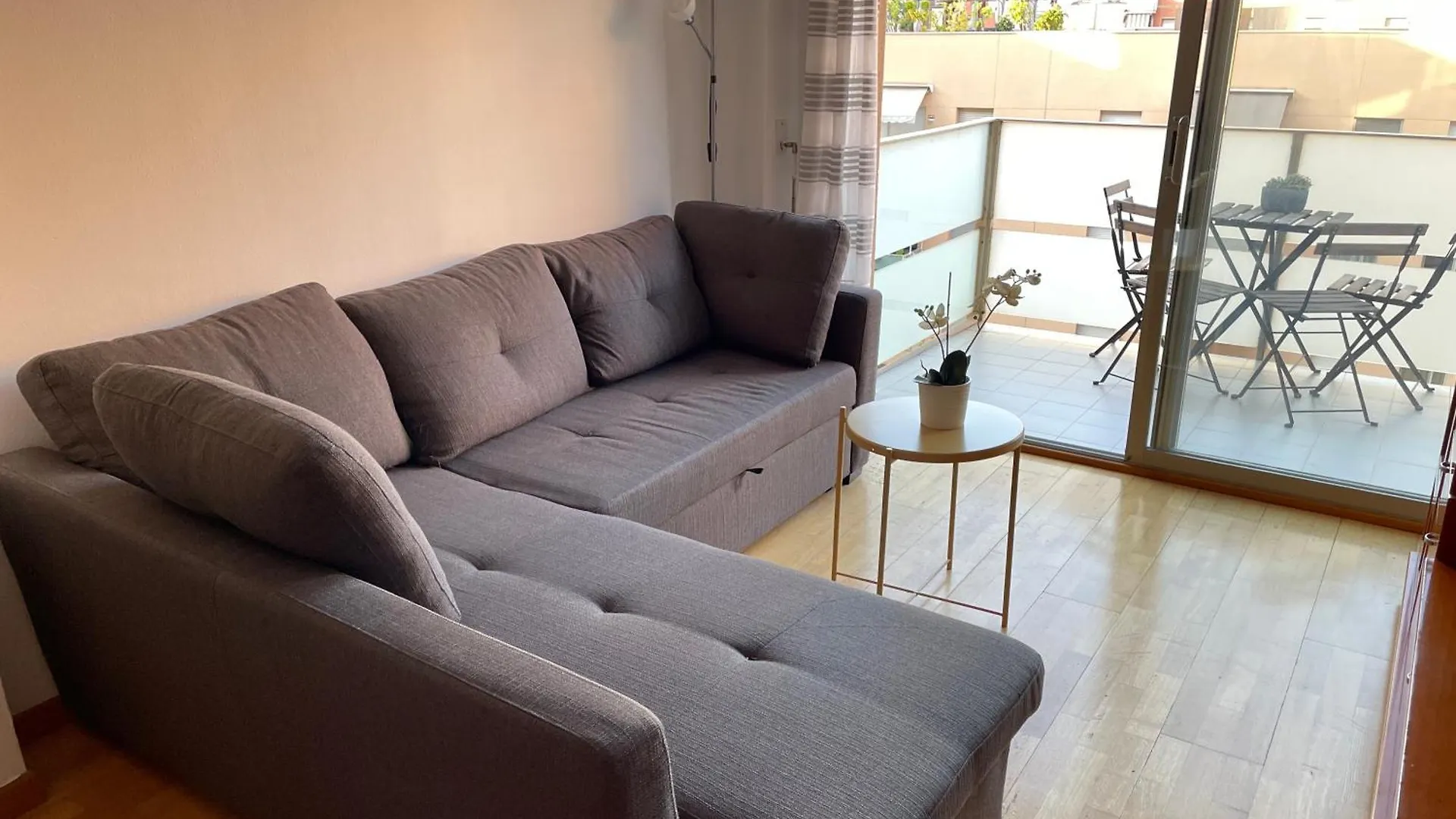 New! Amazing 2 Bedroom Apartment In Rambla Del Poblenou Barcelone 0*,  Espagne